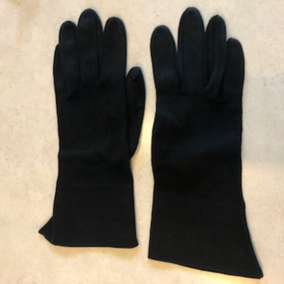 Elegant Wrist Length Black Vintage Cuffed Gloves Excellent Condition Small Med - Picture 9 of 10